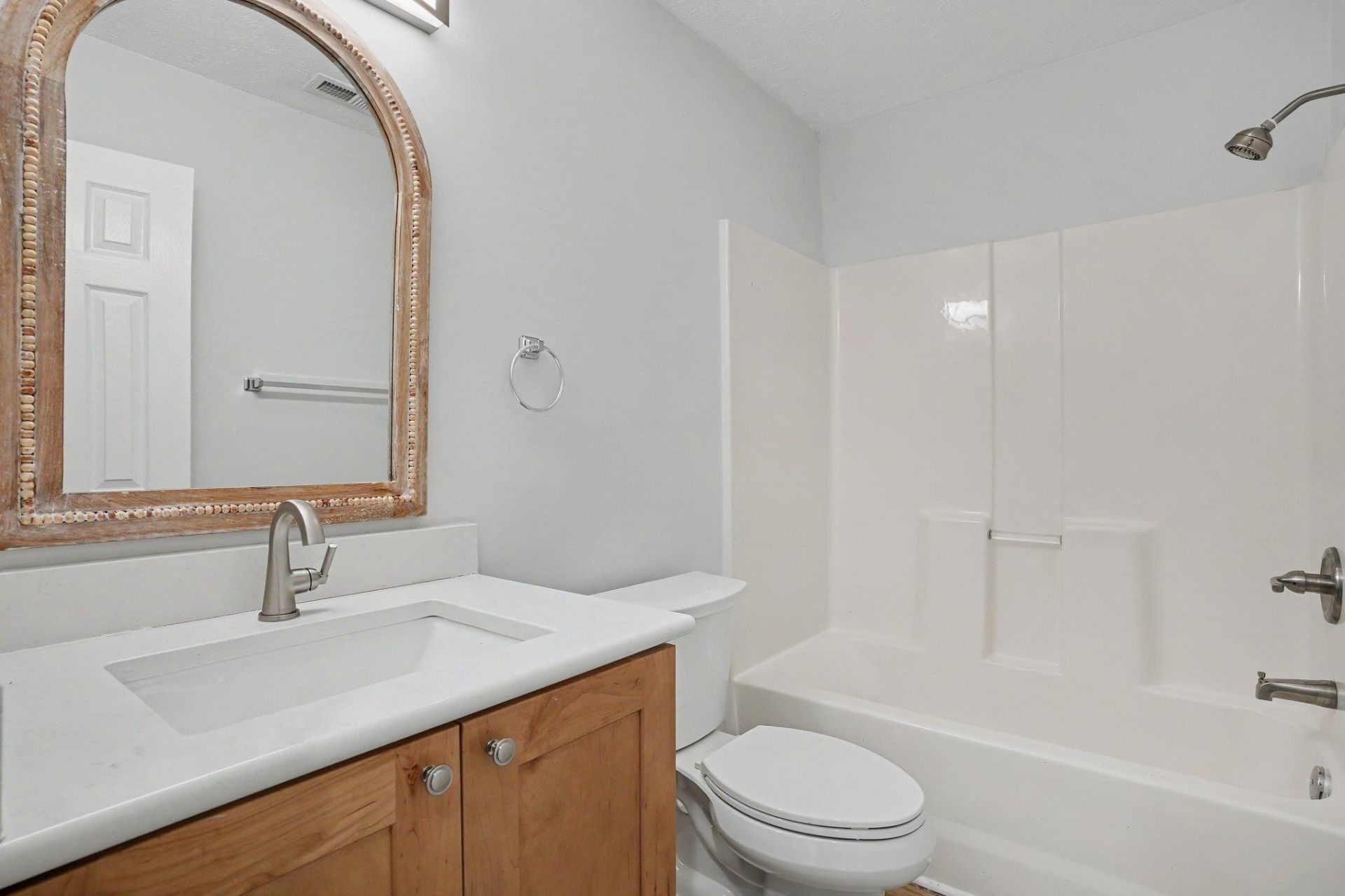 529 White River Dr. Photo 14