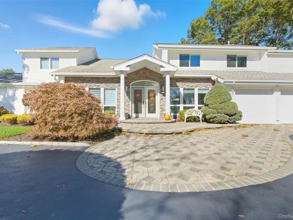 28 Annandale Road , Commack, NY 11725