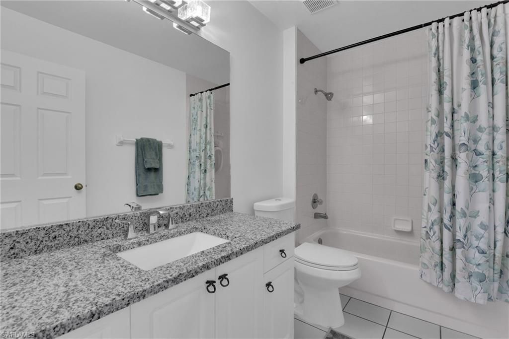 3770 Fieldstone Blvd, Unit 1505, Naples, FL 34109 Photo