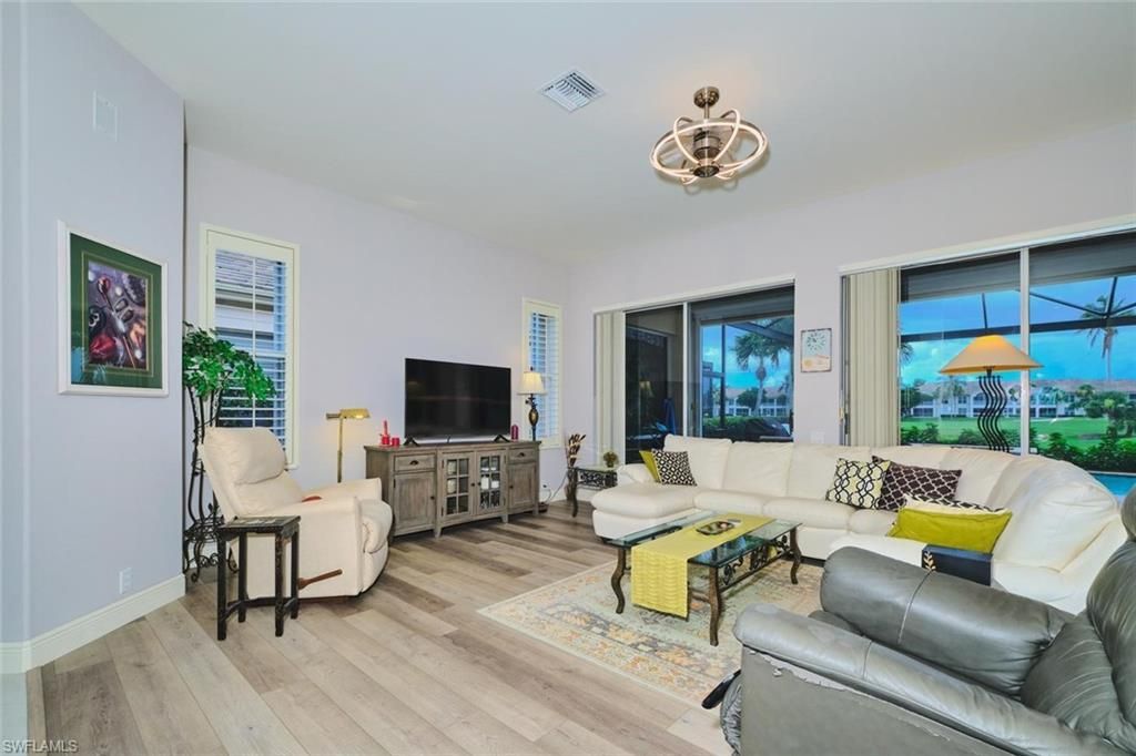 9203 Willowcrest Ct, Fort Myers, FL 33908 Photo
