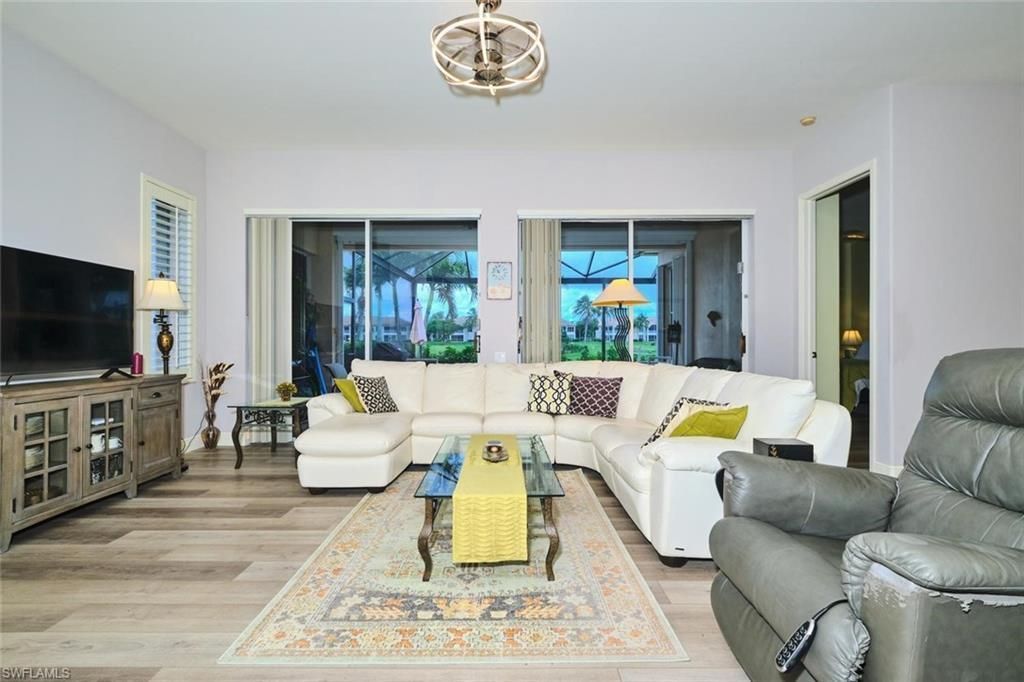 9203 Willowcrest Ct, Fort Myers, FL 33908 Photo