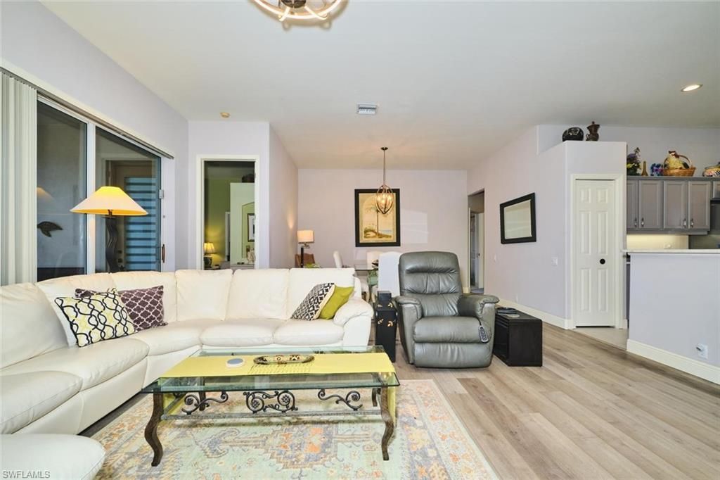 9203 Willowcrest Ct, Fort Myers, FL 33908 Photo