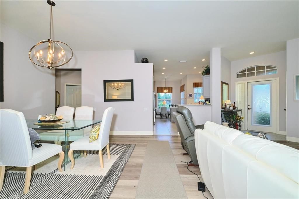 9203 Willowcrest Ct, Fort Myers, FL 33908 Photo