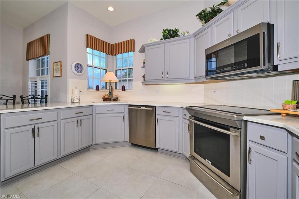 9203 Willowcrest Ct, Fort Myers, FL 33908 Photo