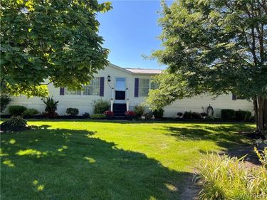 1245 Maplewood Drive , Lockport, NY 14094