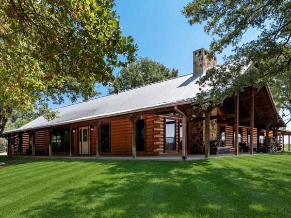 3427 Vz County Road 3710, Wills Point, TX 75169