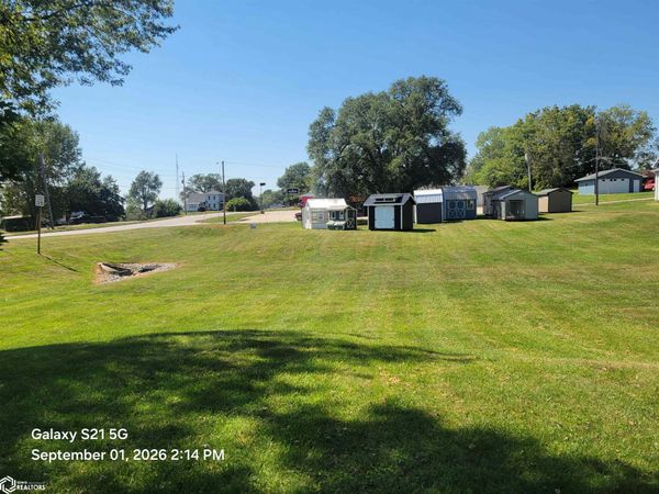 404 S Pierce Street, Mount Ayr, IA 50854