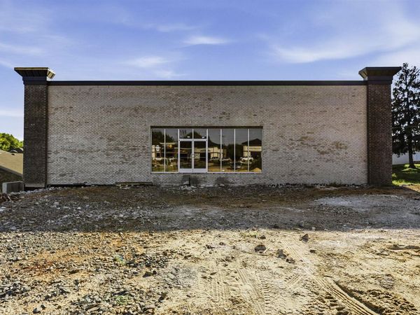 5844 Scottsville Road , Bowling Green, KY 42104