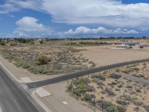 6413 Via Corta Del Sur NW, Albuquerque, NM 87120