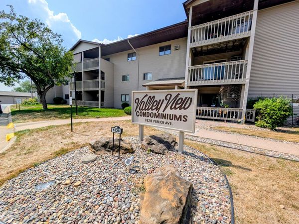 1828 Perlich Avenue , Unit 1B, Red Wing, MN 55066