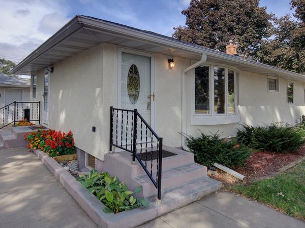 2115 English Street, Maplewood, MN 55109