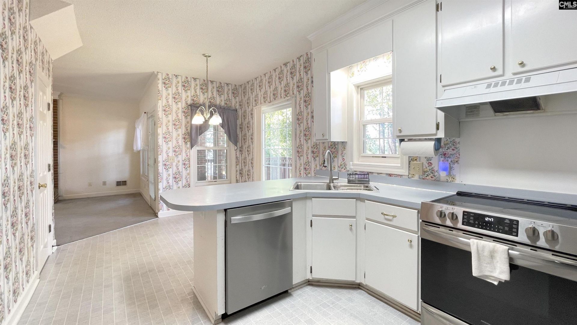 143 King Charles Road  Photo 15