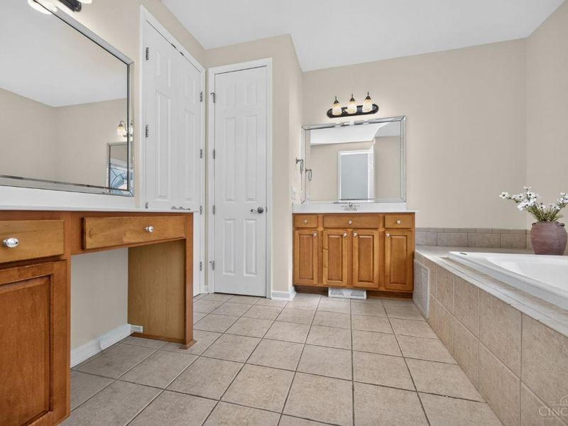 9617 Stonemasters Drive, Symmes Township, OH 45140 Photo 20