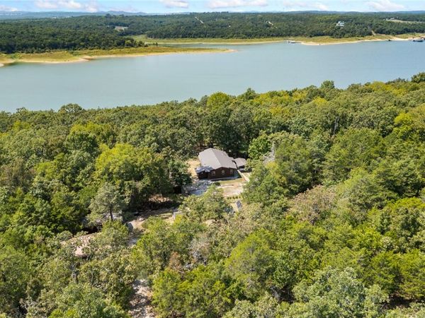 1018 Bowen Trail , Yellville, AR 72611