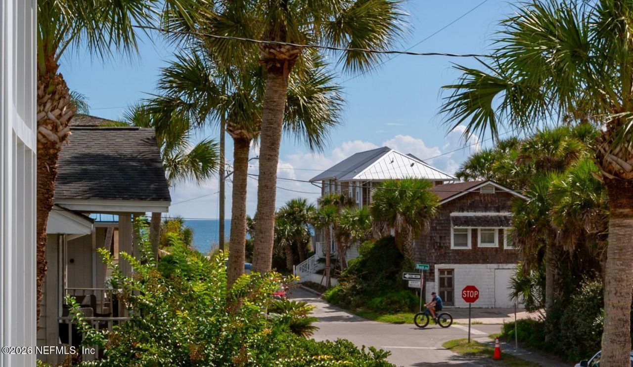 195 15th Street, Atlantic Beach, FL 32233 Photo