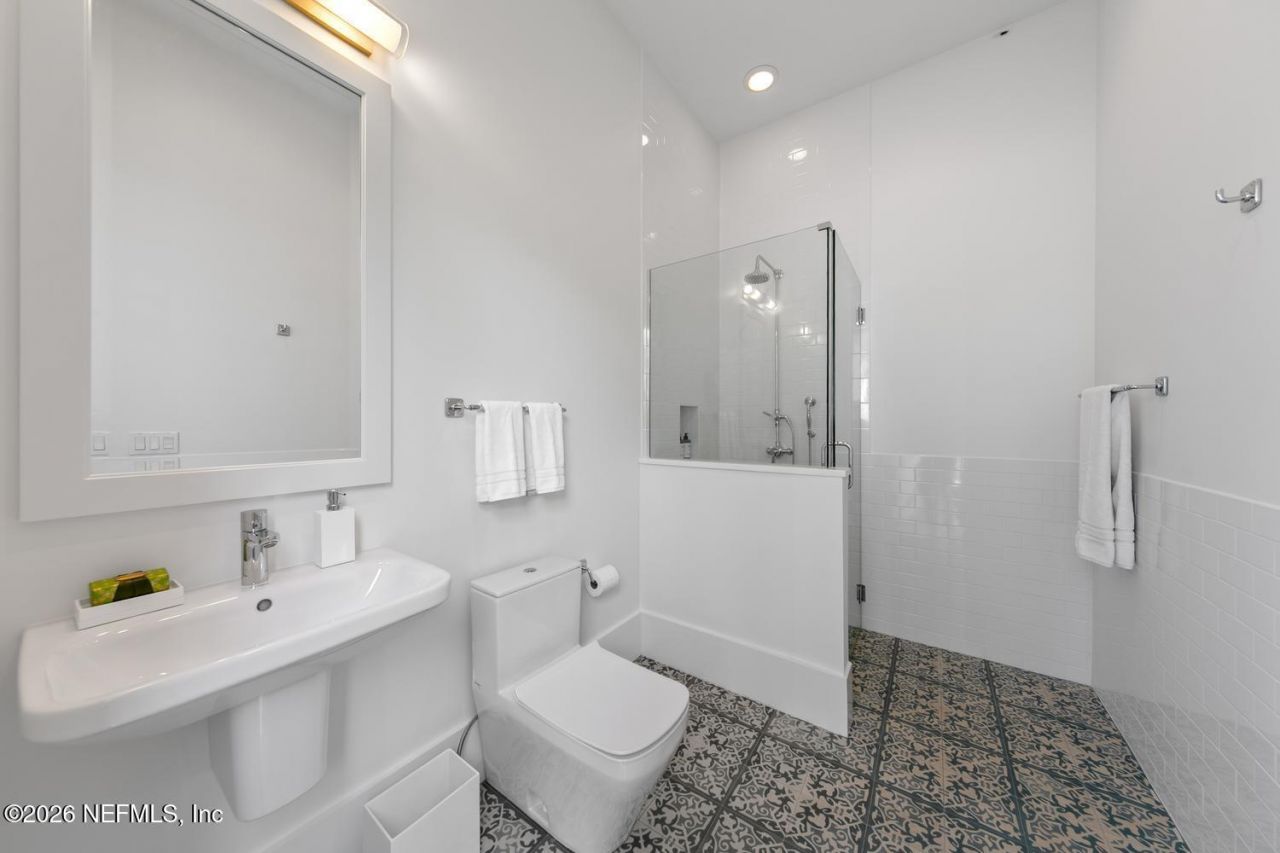 195 15th Street, Atlantic Beach, FL 32233 Photo