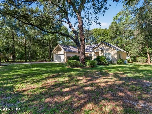 305 S FILLMORE Avenue, Interlachen, FL 32148