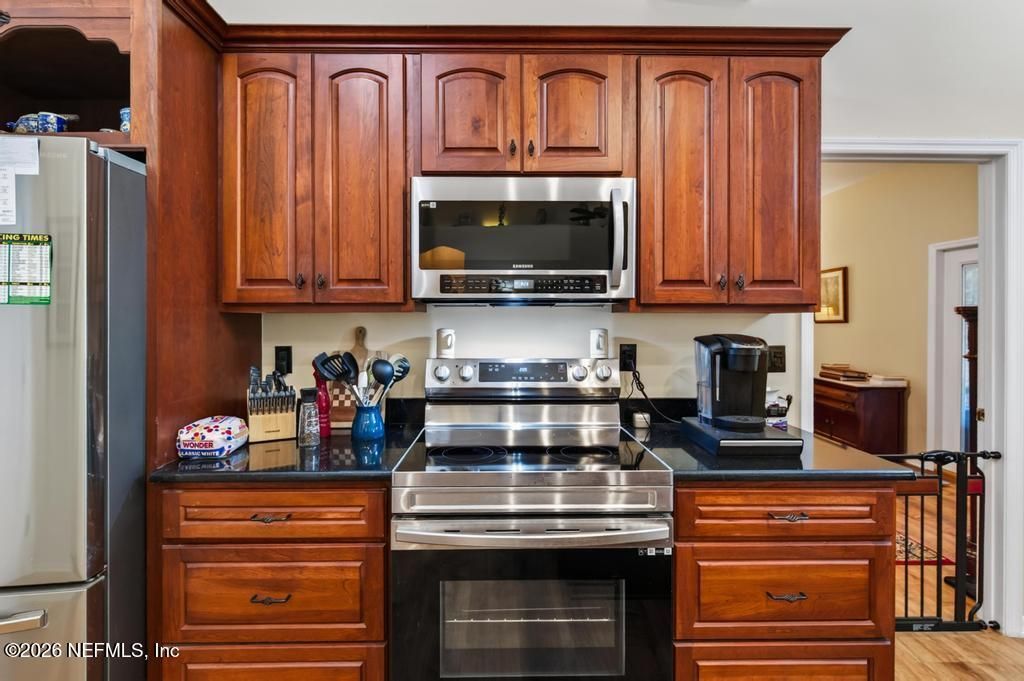305 S Fillmore Avenue, Interlachen, FL 32148 Photo
