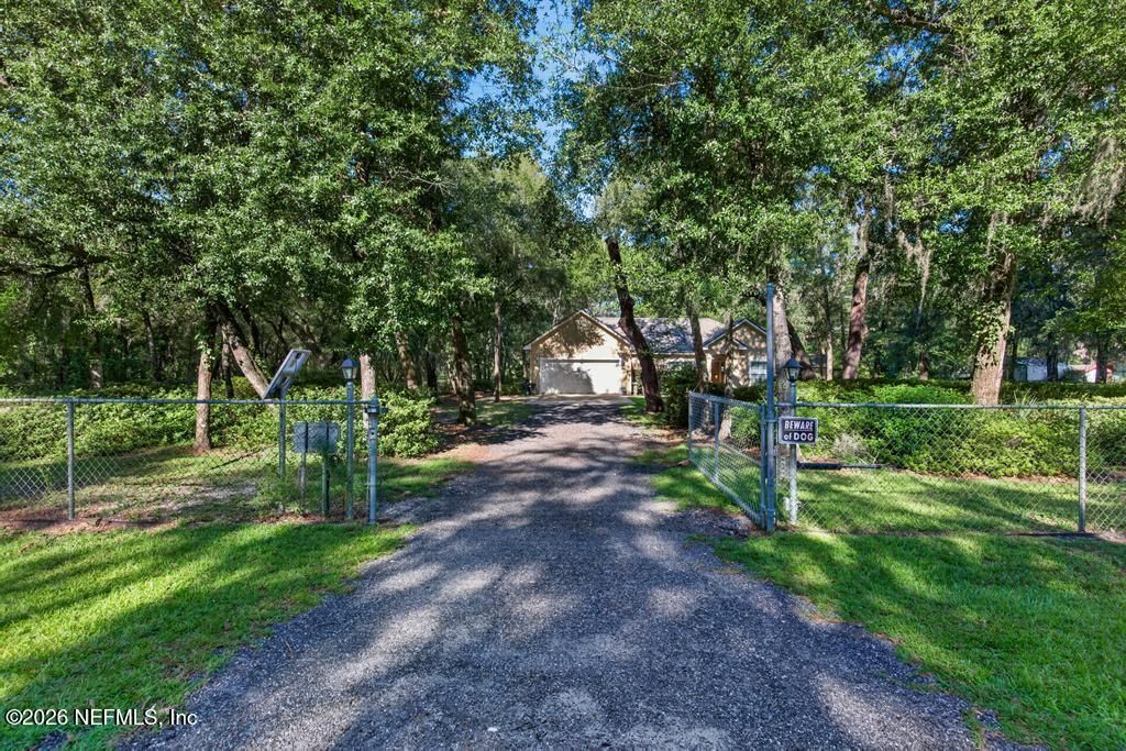 305 S Fillmore Avenue, Interlachen, FL 32148 Photo