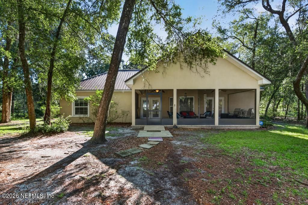 305 S Fillmore Avenue, Interlachen, FL 32148 Photo