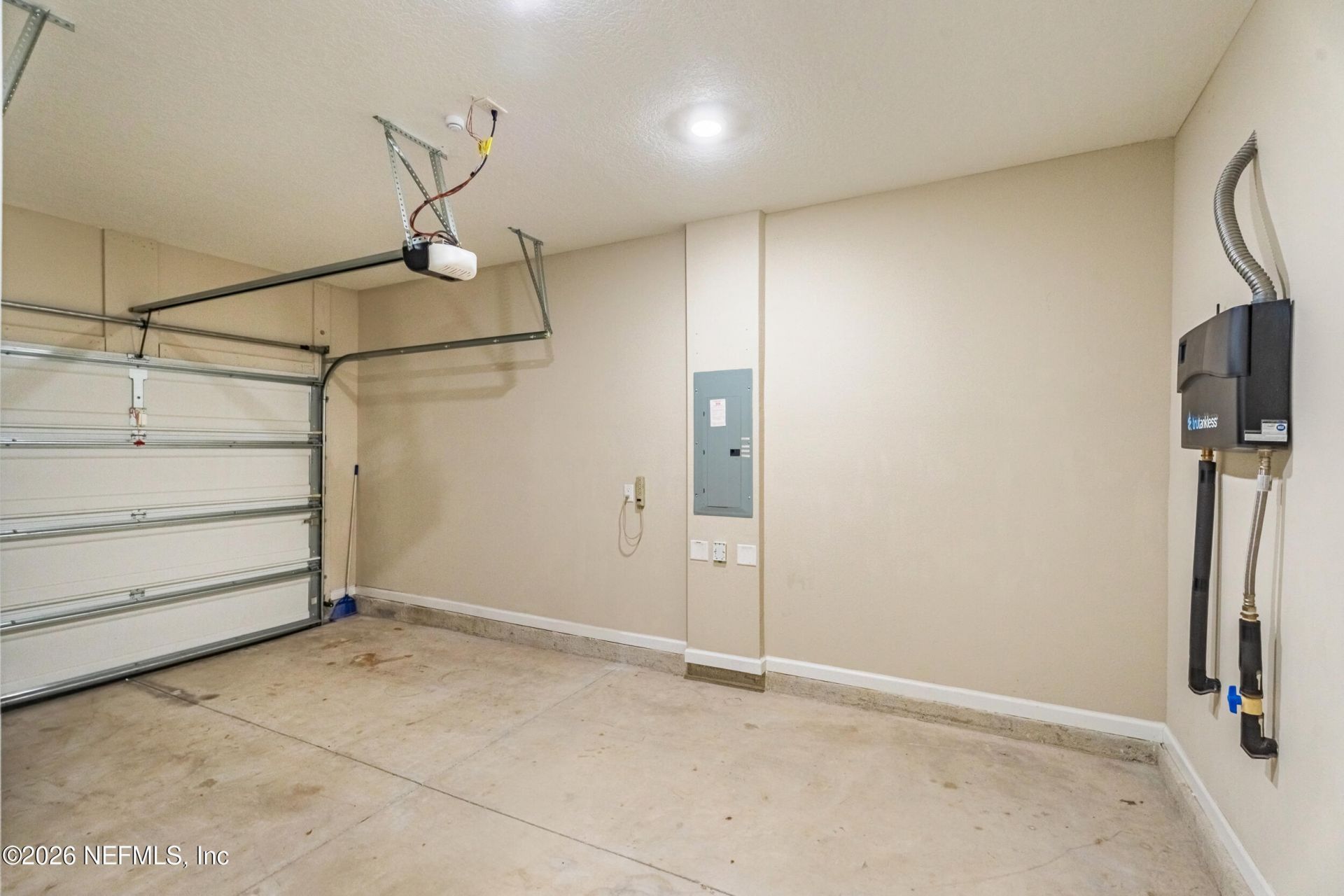 1687 Pottsburg Point Drive, Jacksonville, FL 32207 Photo