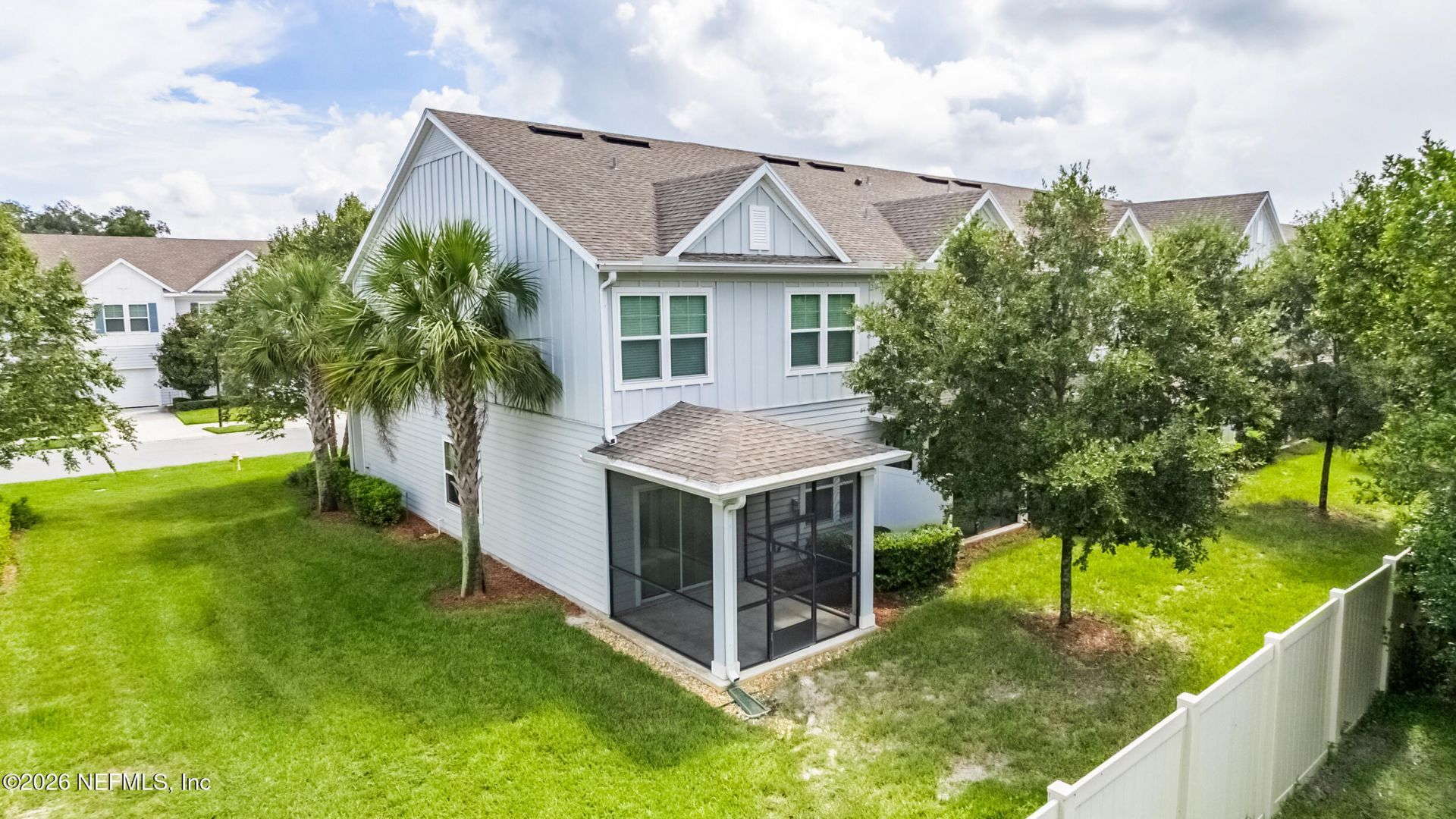 1687 Pottsburg Point Drive, Jacksonville, FL 32207 Photo