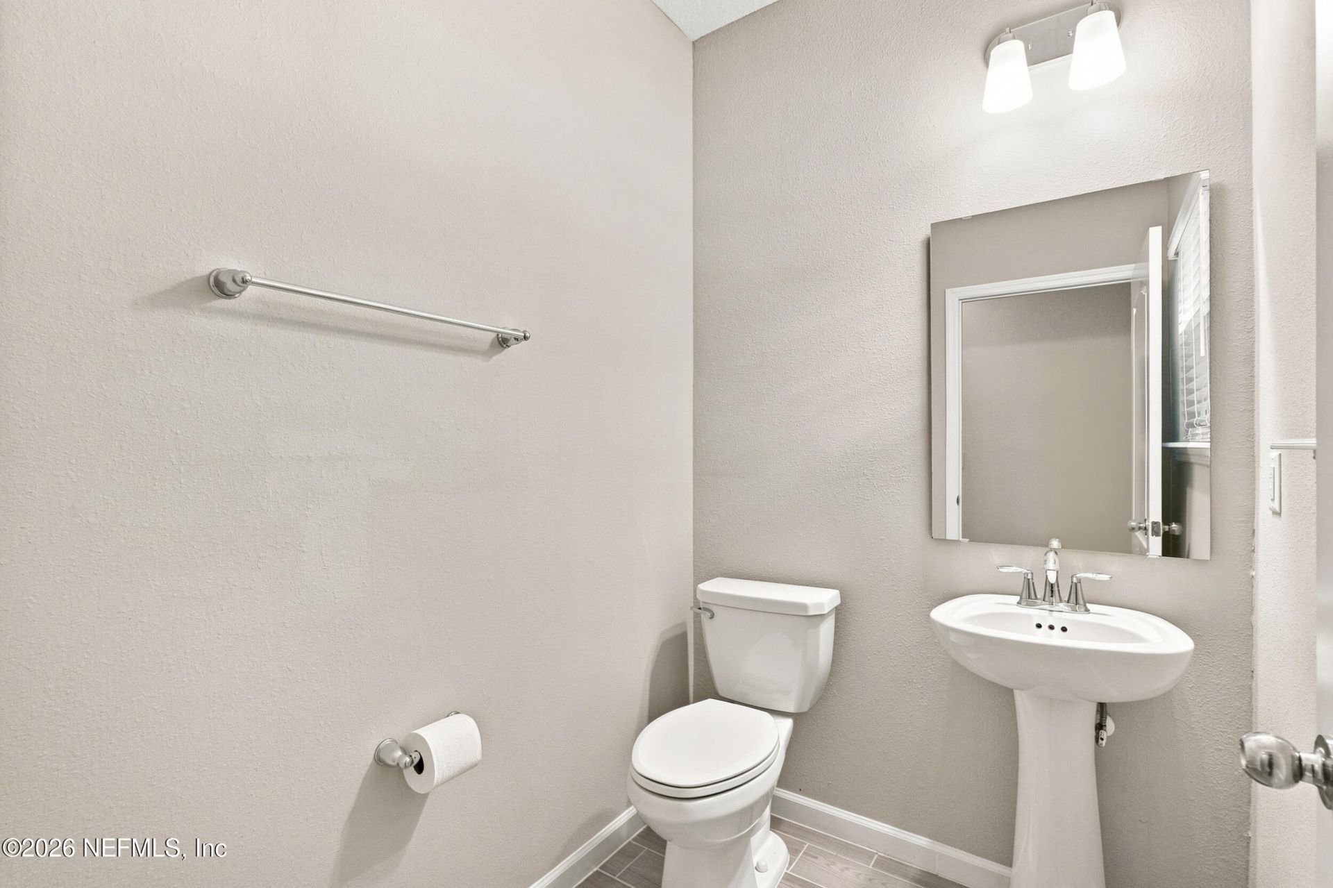 1687 Pottsburg Point Drive, Jacksonville, FL 32207 Photo
