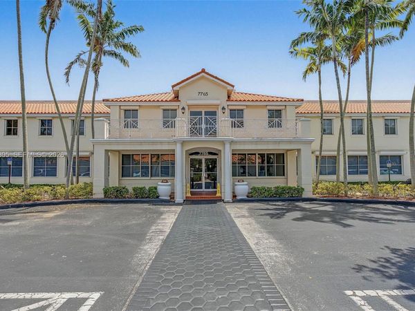 7765 SW 87th Ave, Unit 101A, Miami, FL 33173