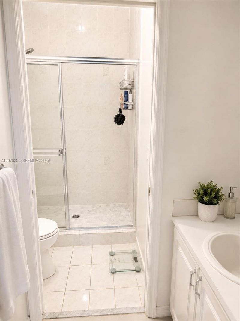 744 SW 106th Ave, Unit 2001, Pembroke Pines, FL 33025 Photo