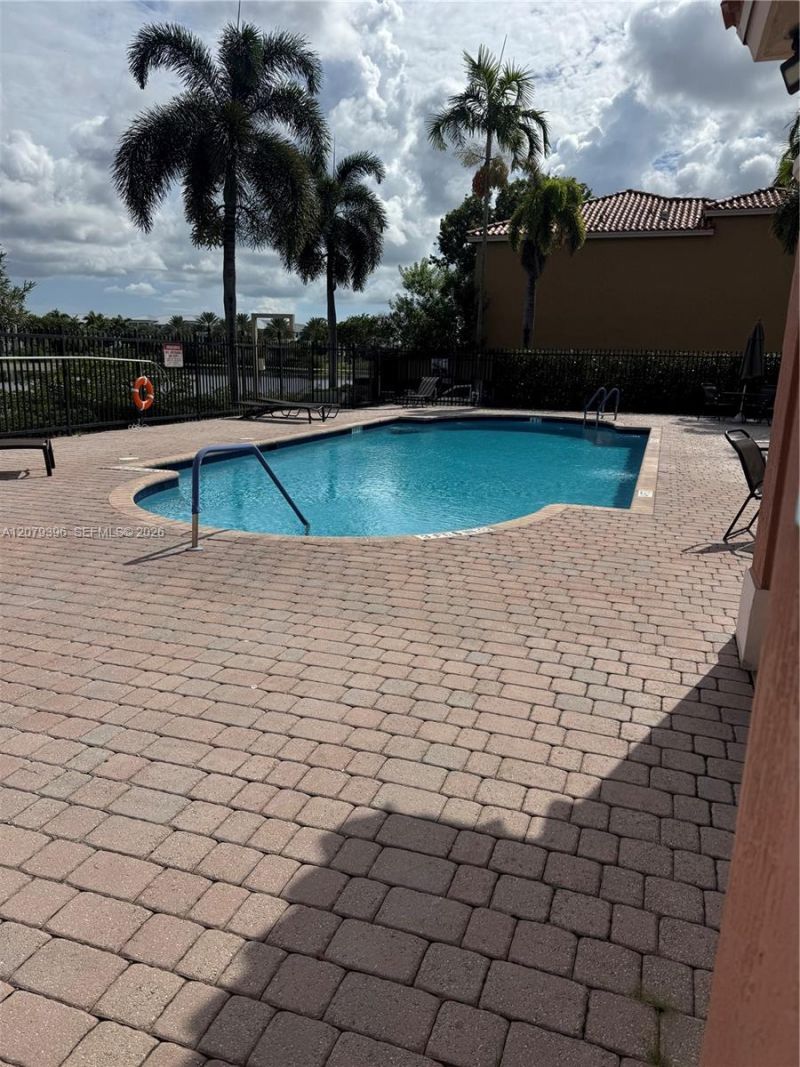 744 SW 106th Ave, Unit 2001, Pembroke Pines, FL 33025 Photo