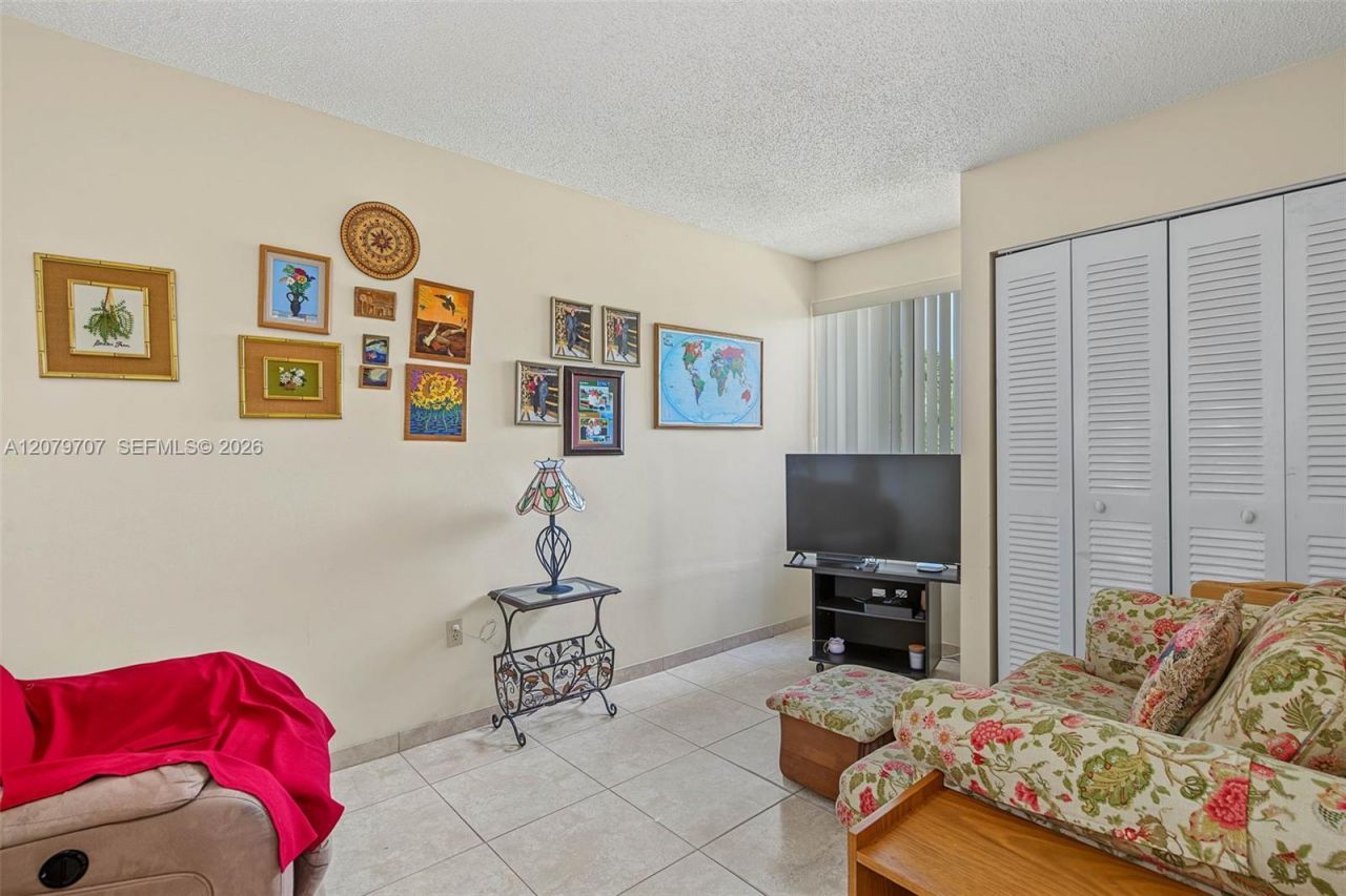 10300 NW 9th St Cir , Unit 203, Miami, FL 33172 Photo