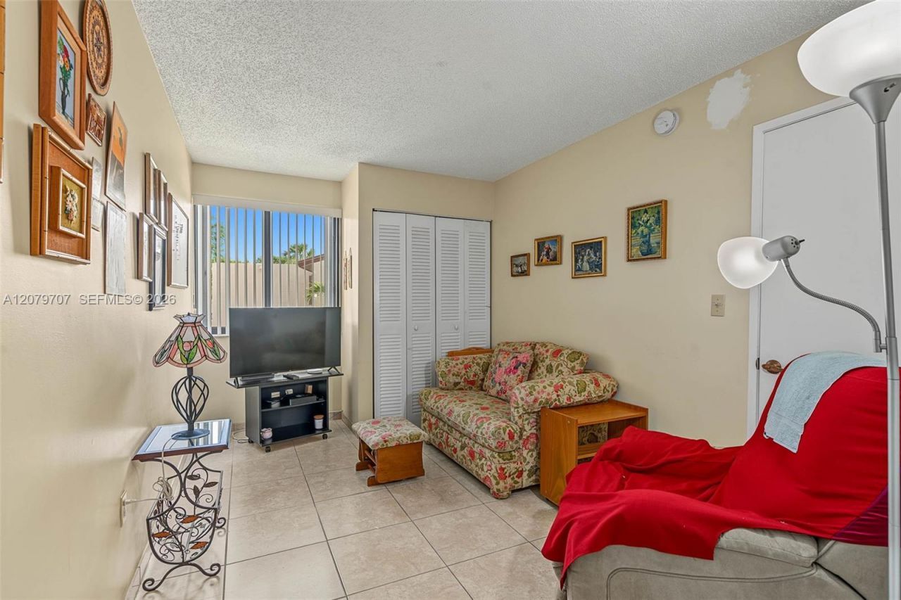10300 NW 9th St Cir , Unit 203, Miami, FL 33172 Photo