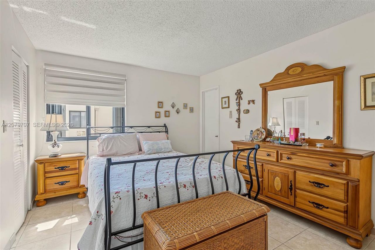 10300 NW 9th St Cir , Unit 203, Miami, FL 33172 Photo