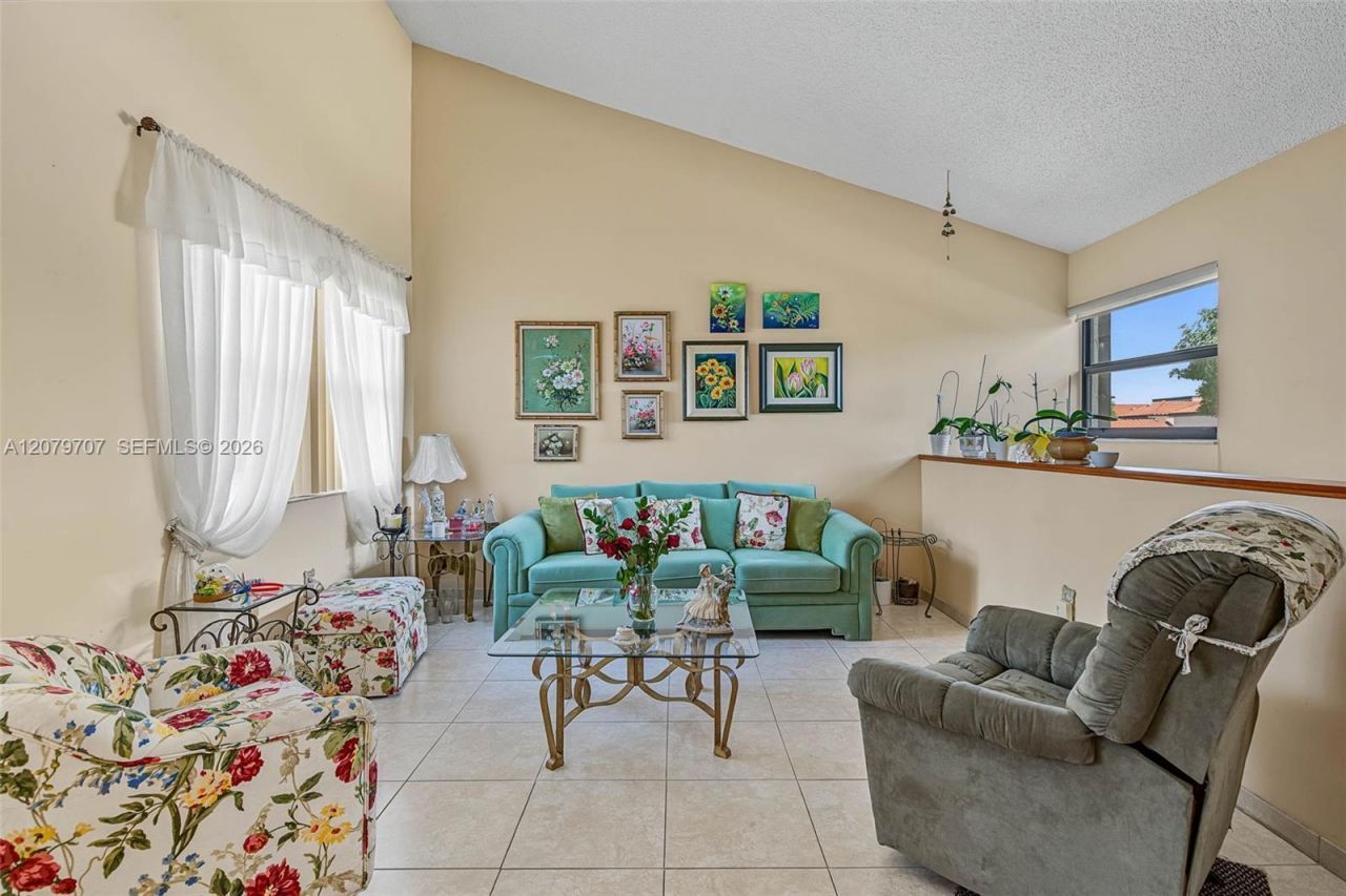 10300 NW 9th St Cir , Unit 203, Miami, FL 33172 Photo