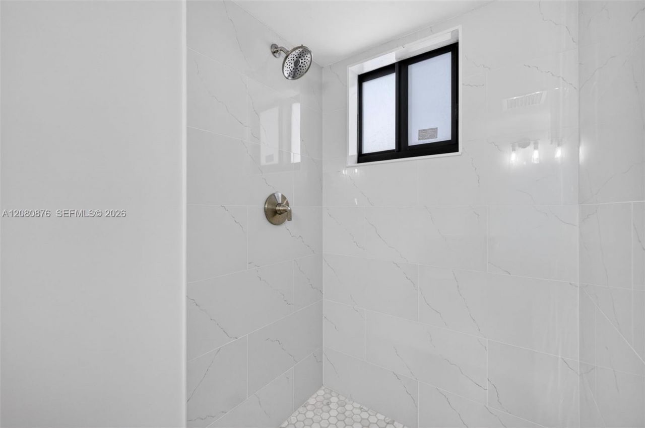 20281 E Country Club Dr, Unit CABANA #3, Aventura, FL 33180 Photo