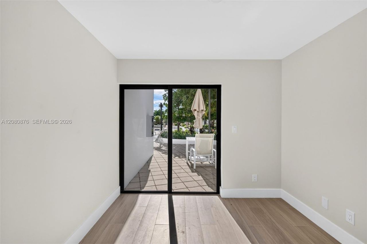 20281 E Country Club Dr, Unit CABANA #3, Aventura, FL 33180 Photo