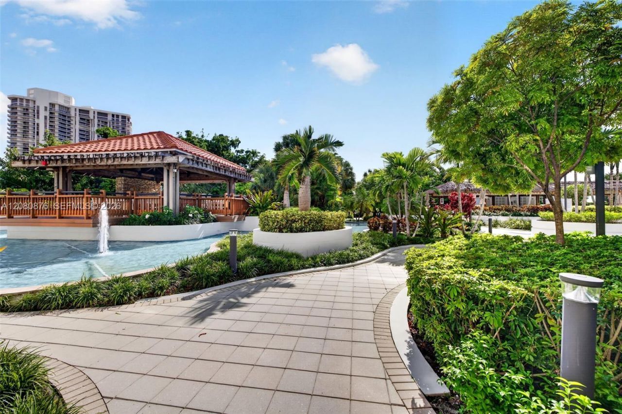 20281 E Country Club Dr, Unit CABANA #3, Aventura, FL 33180 Photo