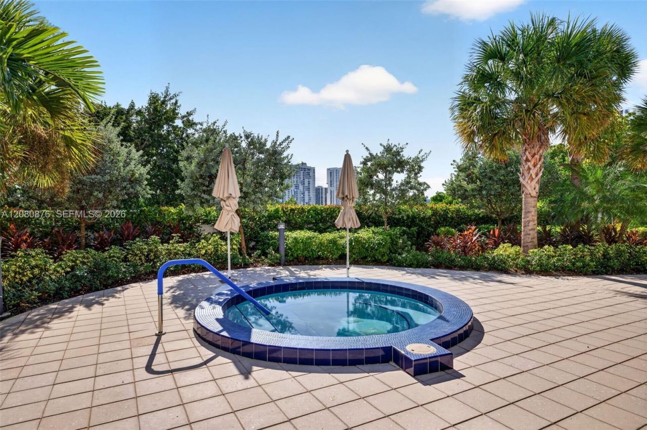 20281 E Country Club Dr, Unit CABANA #3, Aventura, FL 33180 Photo