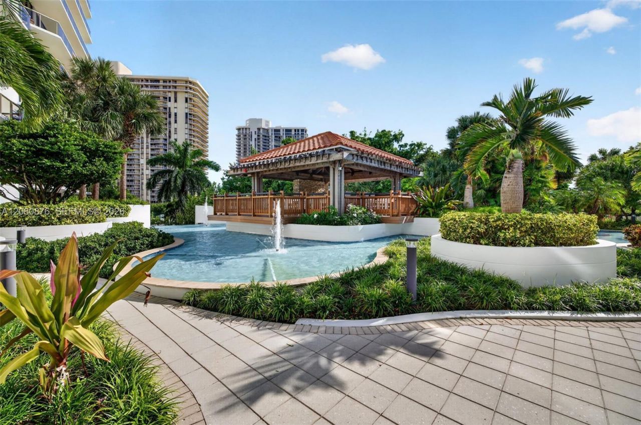 20281 E Country Club Dr, Unit CABANA #3, Aventura, FL 33180 Photo