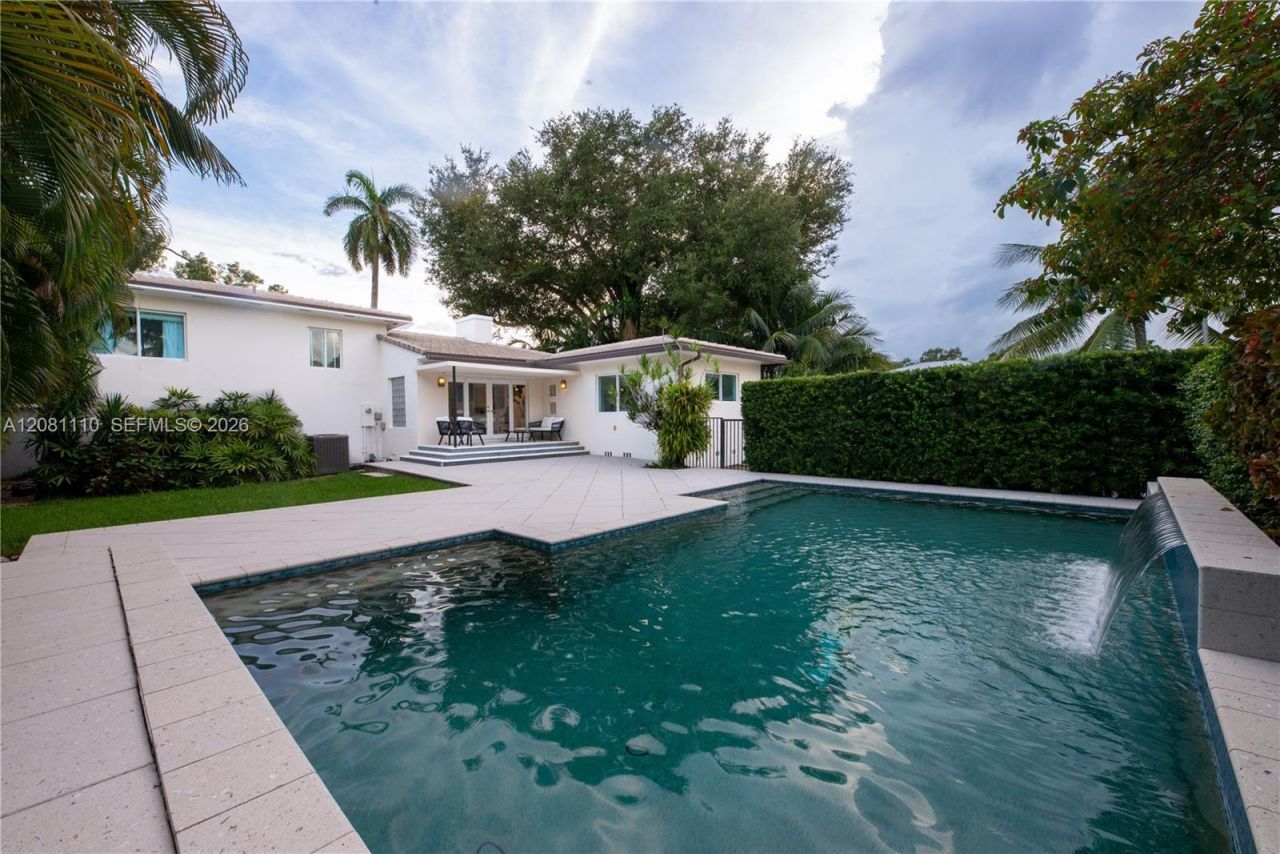 1065 NE 96th St, Miami Shores, FL 33138 Photo