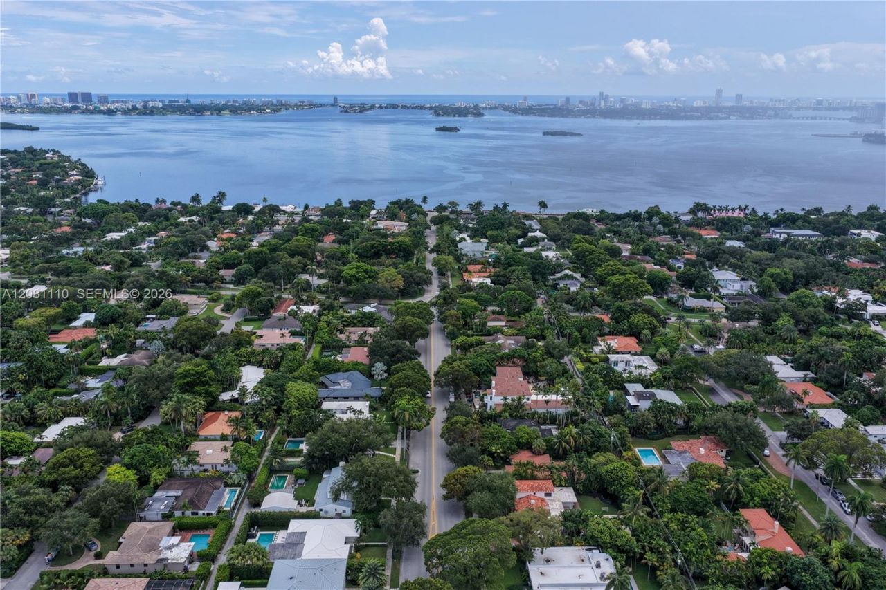 1065 NE 96th St, Miami Shores, FL 33138 Photo