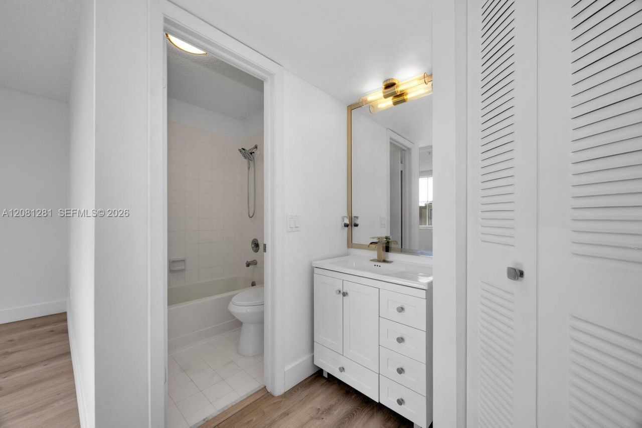 390 NW 86th Ct , Unit 803, Miami, FL 33126 Photo