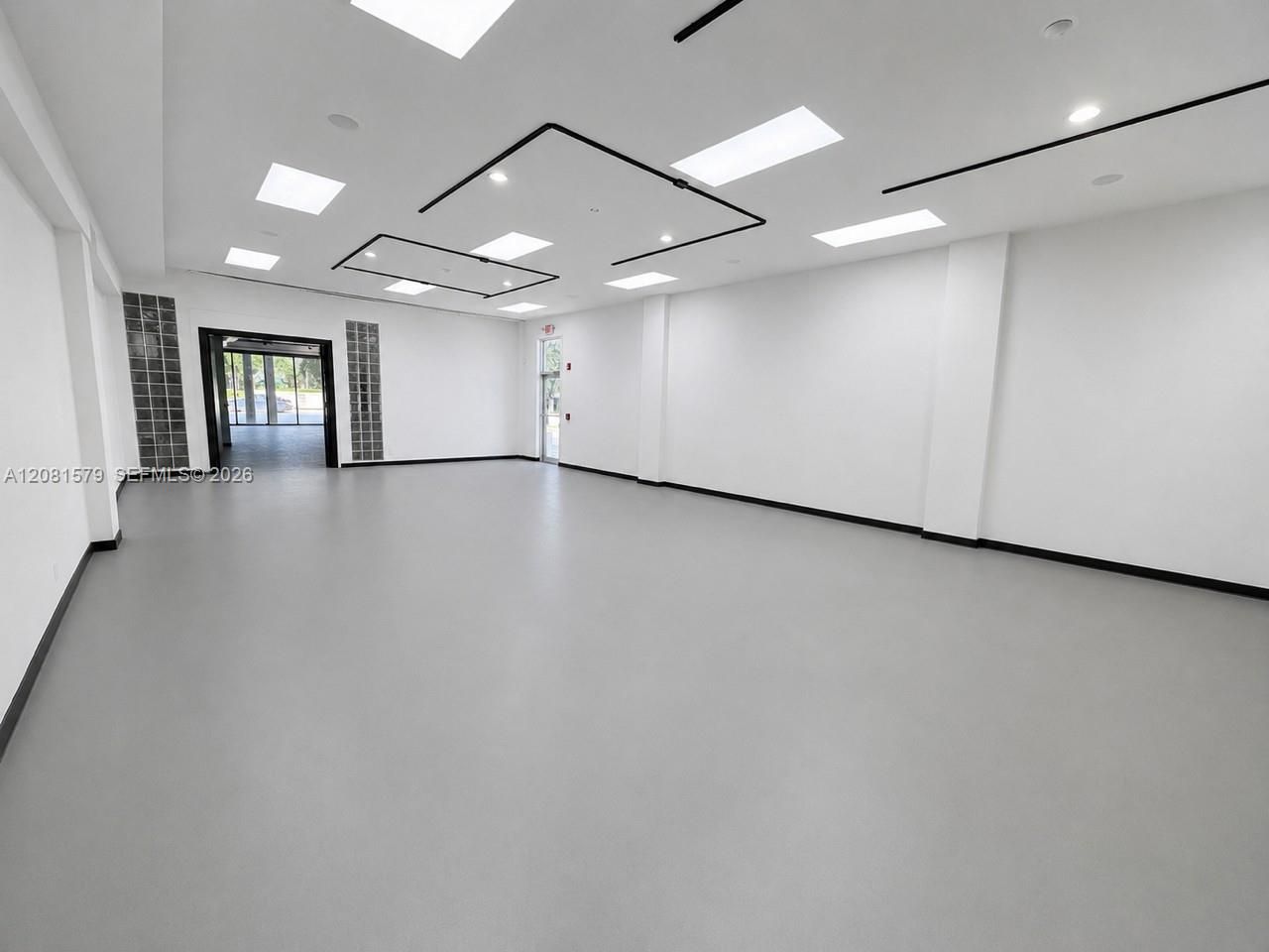 2716 S Dixie Hwy, Unit 101, West Palm Beach, FL 33405 Photo