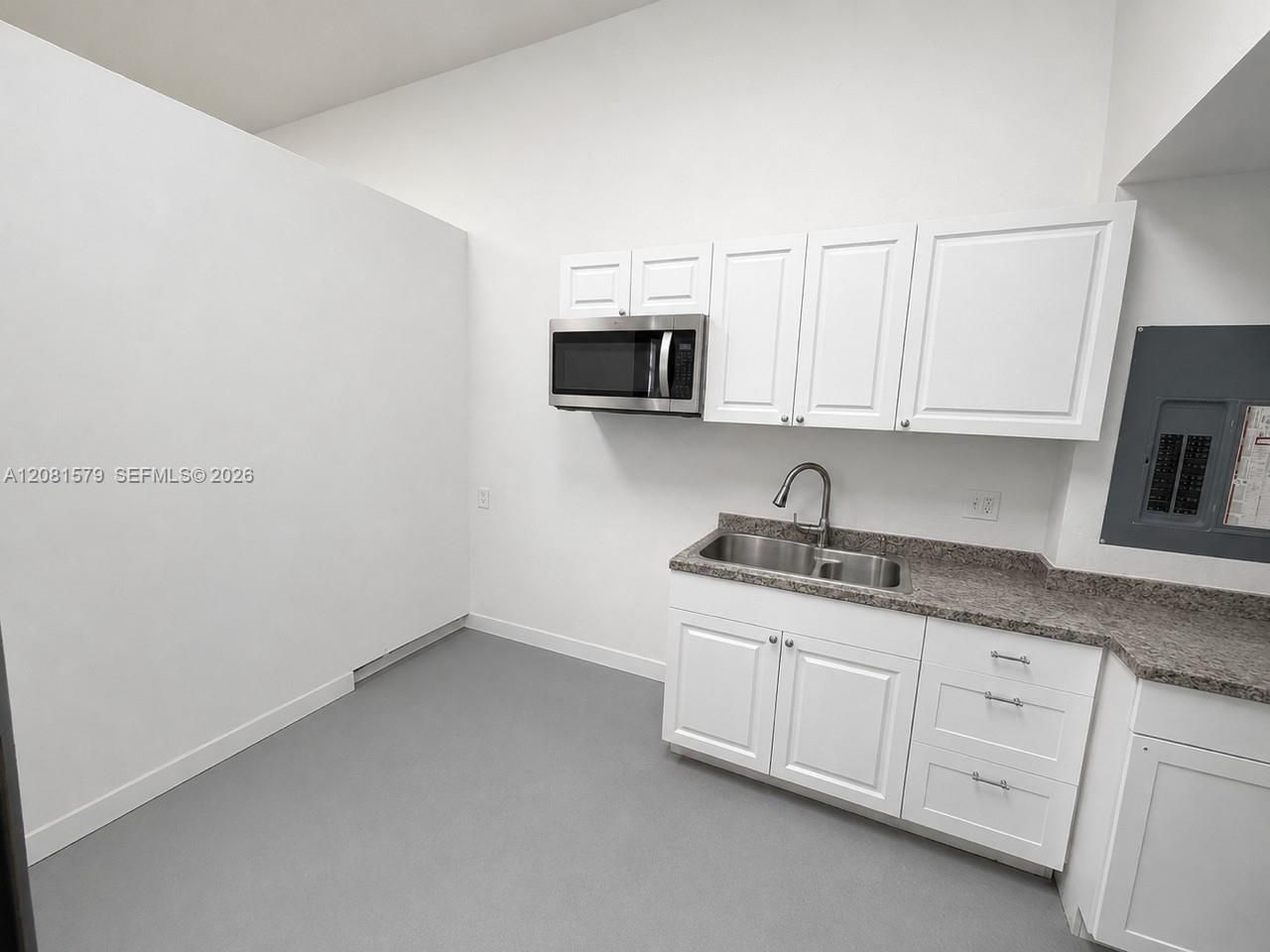 2716 S Dixie Hwy, Unit 101, West Palm Beach, FL 33405 Photo