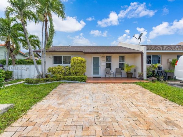 2018 SW 103rd Ct , Miami, FL 33165