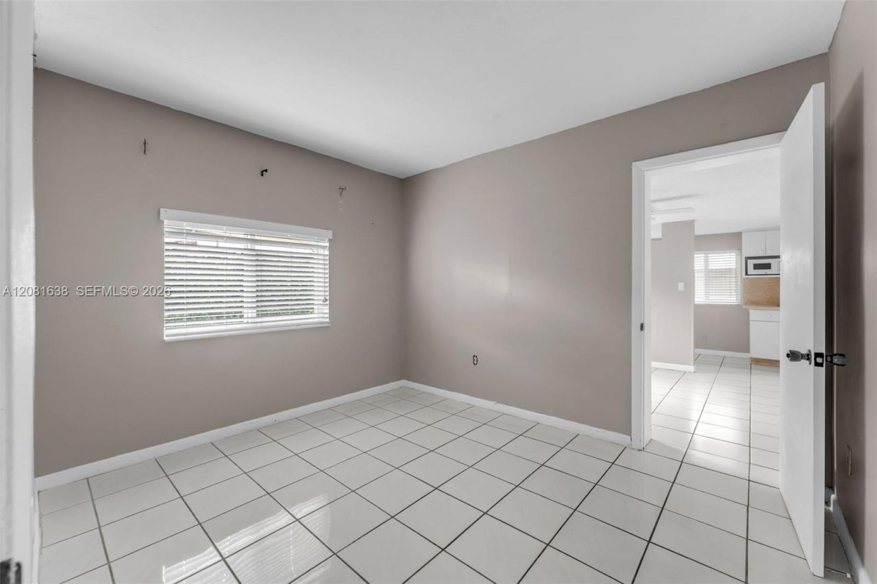 2018 SW 103rd Ct, Miami, FL 33165 Photo