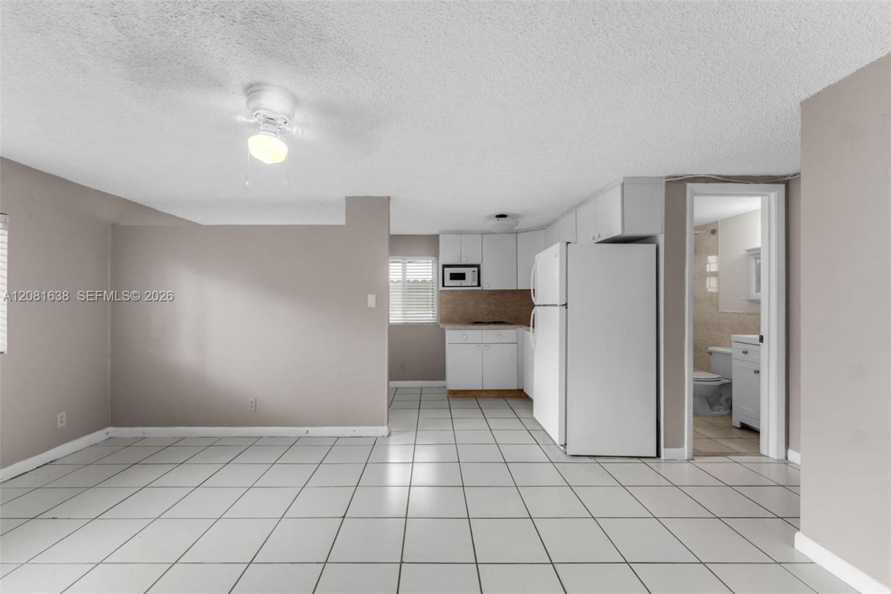2018 SW 103rd Ct, Miami, FL 33165 Photo