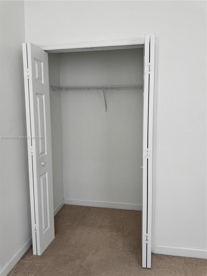10242 NW 7th St , Unit 204, Miami, FL 33172 Photo