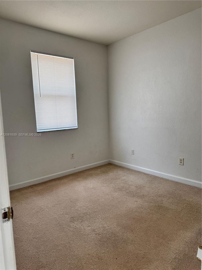 10242 NW 7th St , Unit 204, Miami, FL 33172 Photo