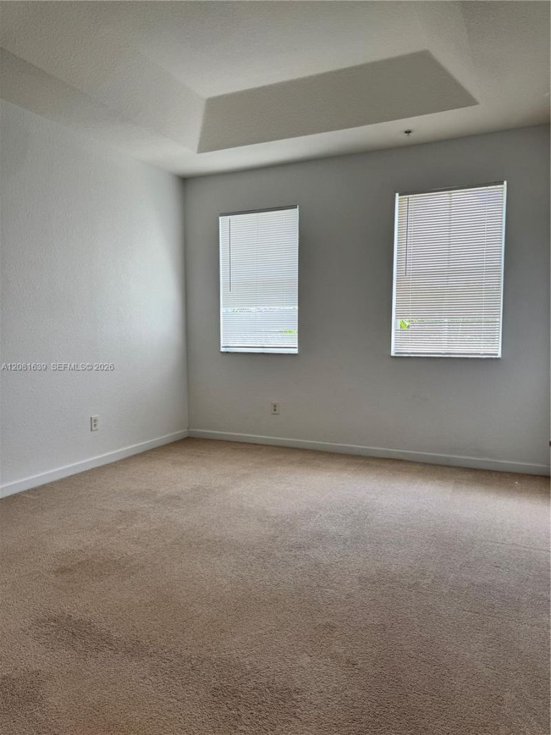 10242 NW 7th St , Unit 204, Miami, FL 33172 Photo